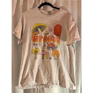 Mushroom Hippie Groovy Grey T Shirt Size Large Gildan Heavy Cotton